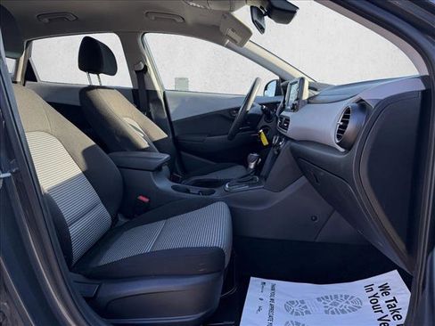 Used 2019 Hyundai Kona SE image 17
