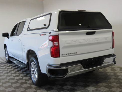 Used 2020 Chevrolet Silverado 1500 LT w/ Convenience Package AWD/4WD image 3