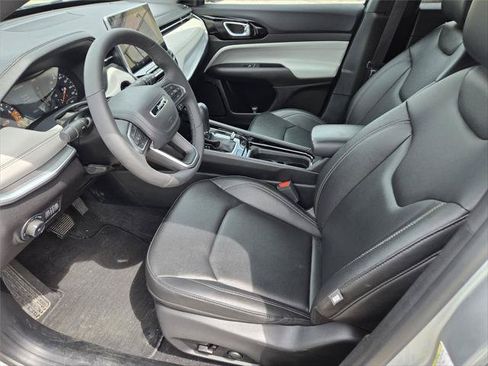Certified 2025 Jeep Compass Limited AWD/4WD image 15