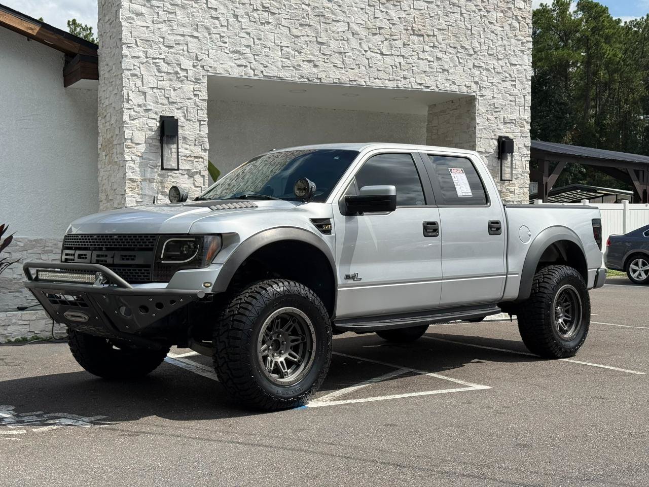 Used 2013 Ford F150 Raptor w/ Luxury Equipment Group AWD/4WD image 2