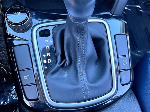 Used 2025 Kia Seltos S image 31