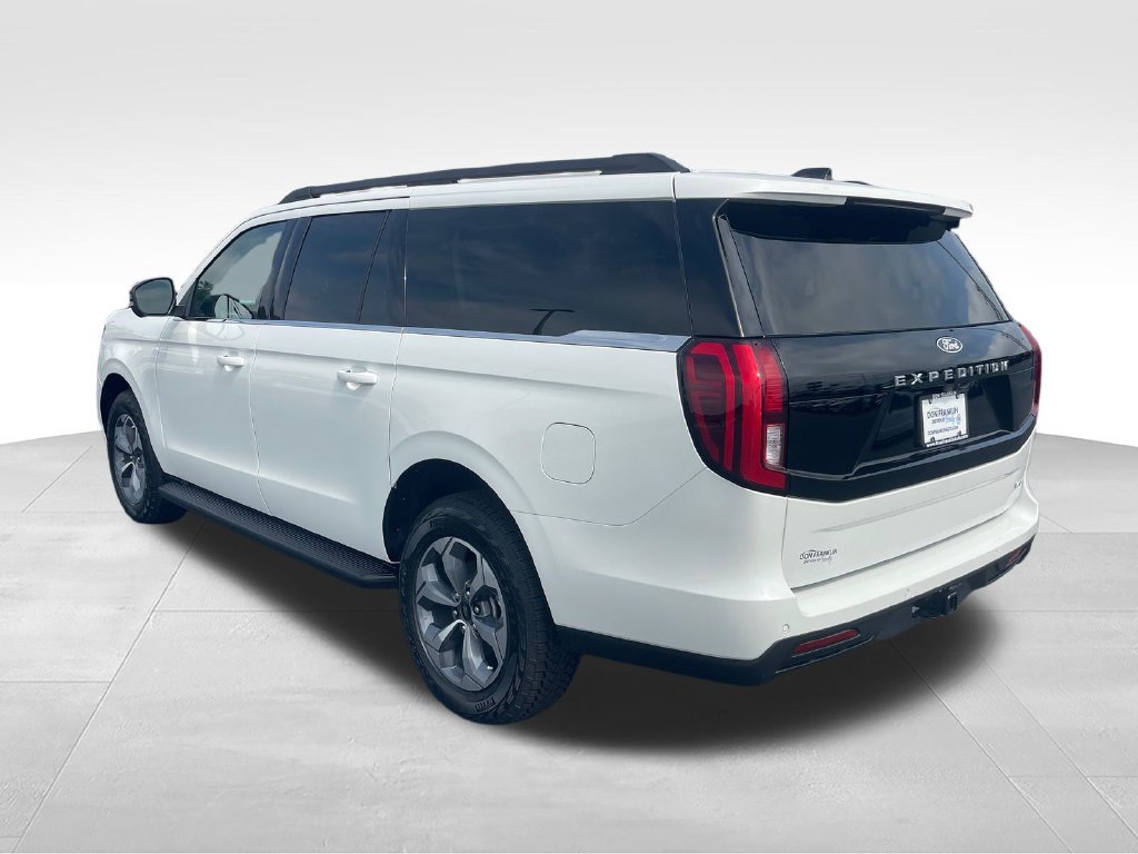 New 2027 Ford Expedition Max Active AWD/4WD image 3