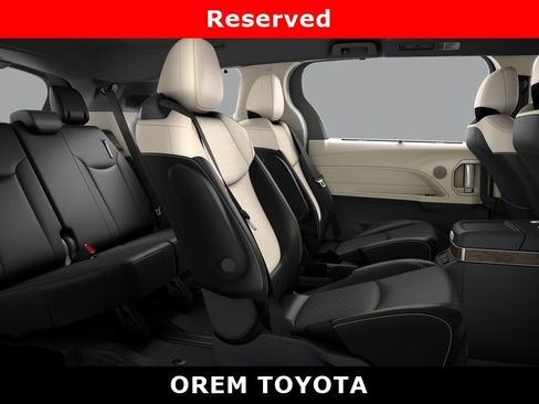 New 2026 Toyota Sienna Platinum image 21