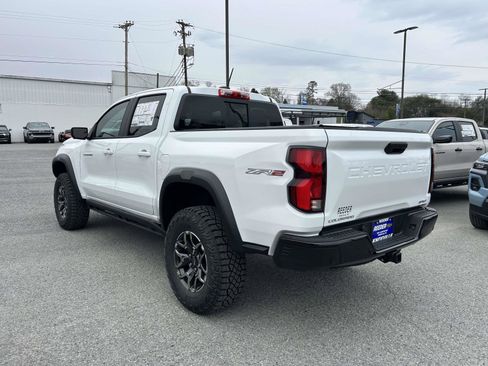 New 2026 Chevrolet Colorado ZR2 w/ Technology Package AWD/4WD image 5