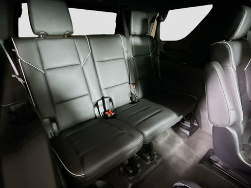 Used 2023 Cadillac Escalade Sport w/ LPO, Illumination Package AWD/4WD image 29