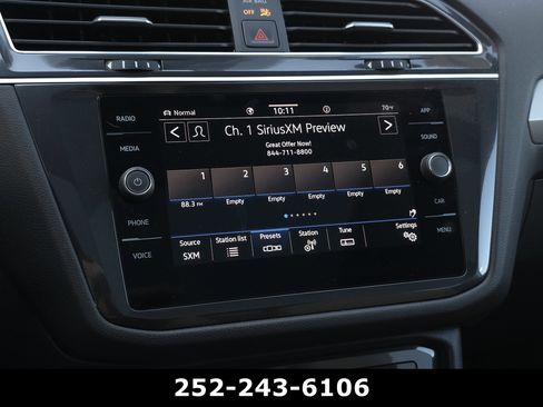 Used 2024 Volkswagen Tiguan SE R-Line AWD/4WD image 19