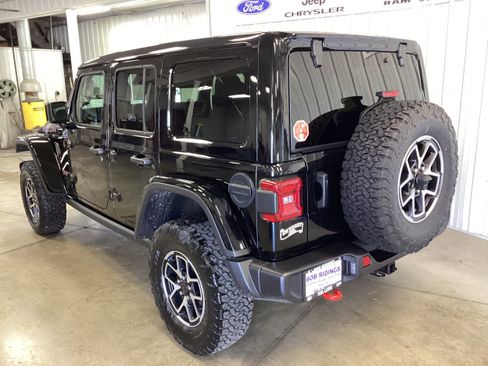 New 2026 Jeep Wrangler Unlimited Rubicon AWD/4WD image 3