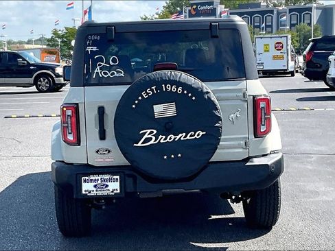 New 2026 Ford Bronco Outer Banks AWD/4WD image 4