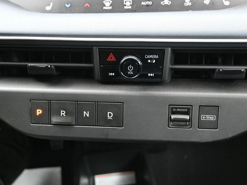Used 2026 Nissan Leaf SV+ w/ Floor Mat Package (SV+) FWD image 26