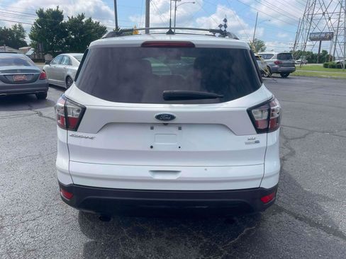 Used 2018 Ford Escape SE w/ SE Sport Appearance Package AWD/4WD image 6