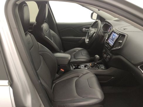 Used 2020 Jeep Cherokee Limited FWD image 21