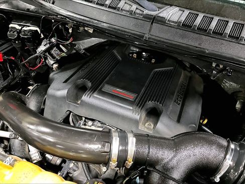 Used 2018 Ford F150 Raptor w/ Equipment Group 802A Luxury AWD/4WD image 32
