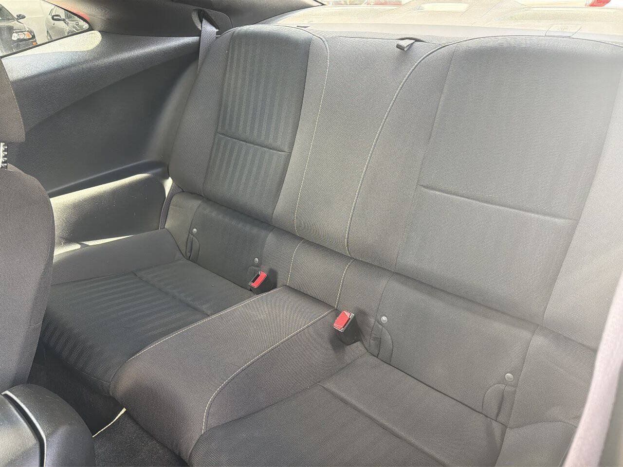 Used 2011 Chevrolet Camaro LS RWD image 18