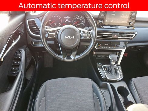Used 2023 Kia Seltos S image 11