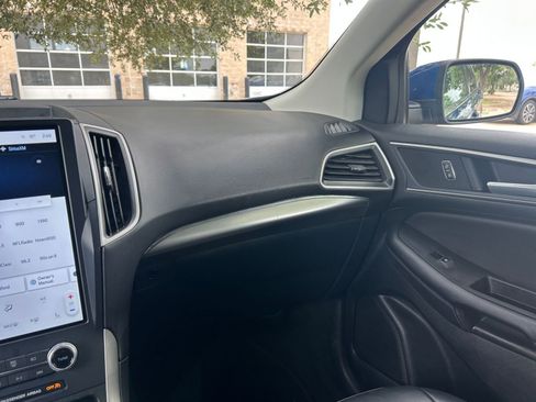 Used 2022 Ford Edge SEL image 35