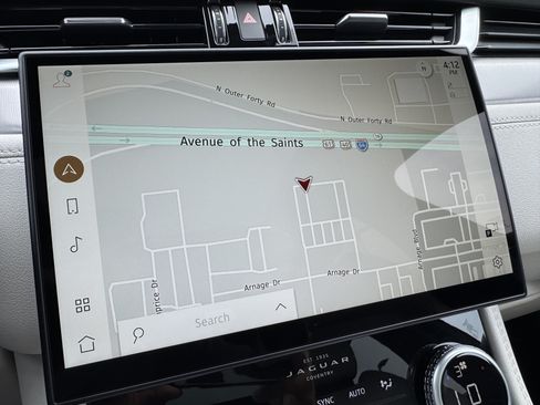 Certified 2024 Jaguar F-PACE R-Dynamic S AWD/4WD image 21