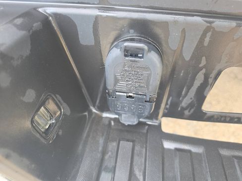 Used 2015 Chevrolet Silverado 1500 W/T RWD image 32