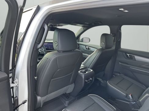 New 2026 Buick Enclave Sport Touring w/ LPO, Floor Liner Package image 18