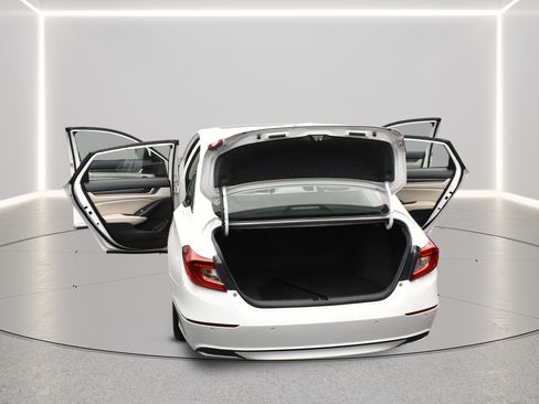 Used 2021 Honda Accord EX-L image 8