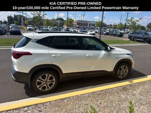 Used 2023 Kia Seltos S AWD/4WD image 12