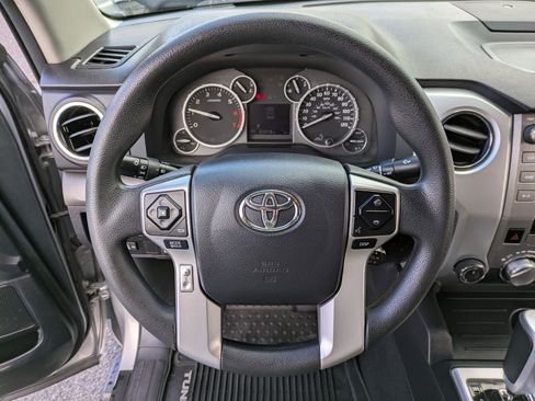 Used 2017 Toyota Tundra SR5 image 9