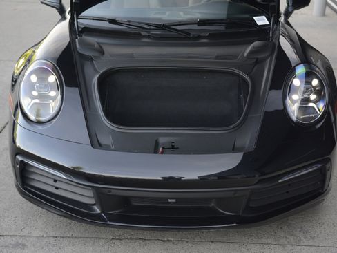 Used 2021 Porsche 911 Carrera RWD image 29