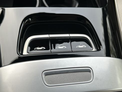 Certified 2025 Mercedes-Benz CLE 300 4MATIC Cabriolet image 45