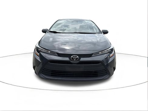 Used 2024 Toyota Corolla LE FWD image 8