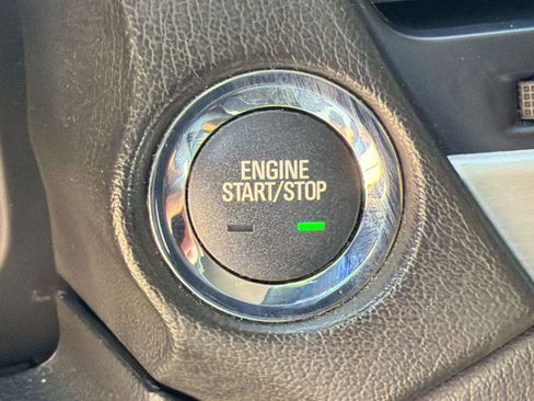 Used 2019 GMC Yukon Denali RWD image 24