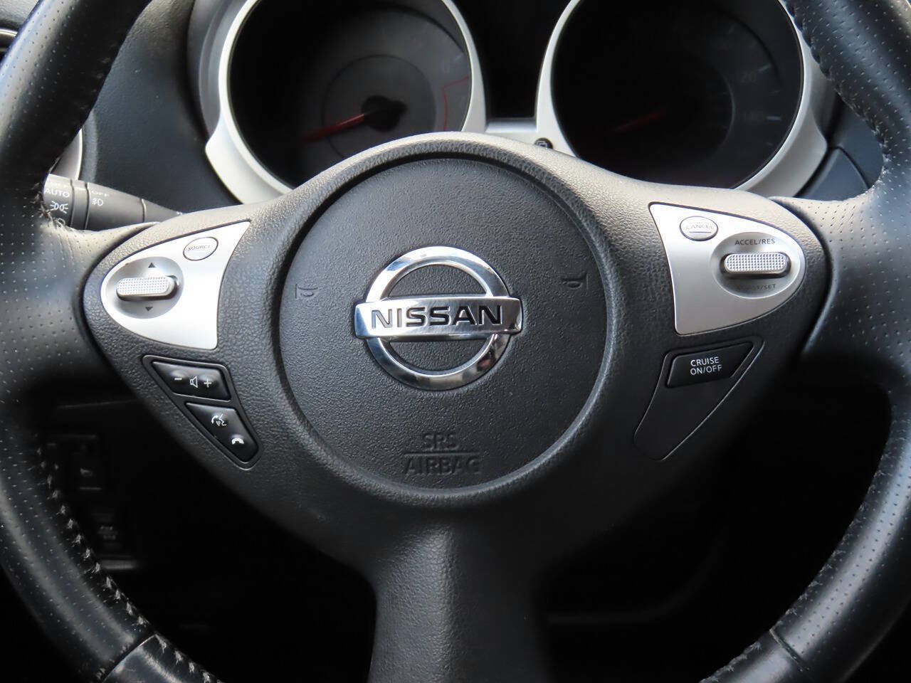 Used 2013 Nissan Juke SL AWD/4WD image 17