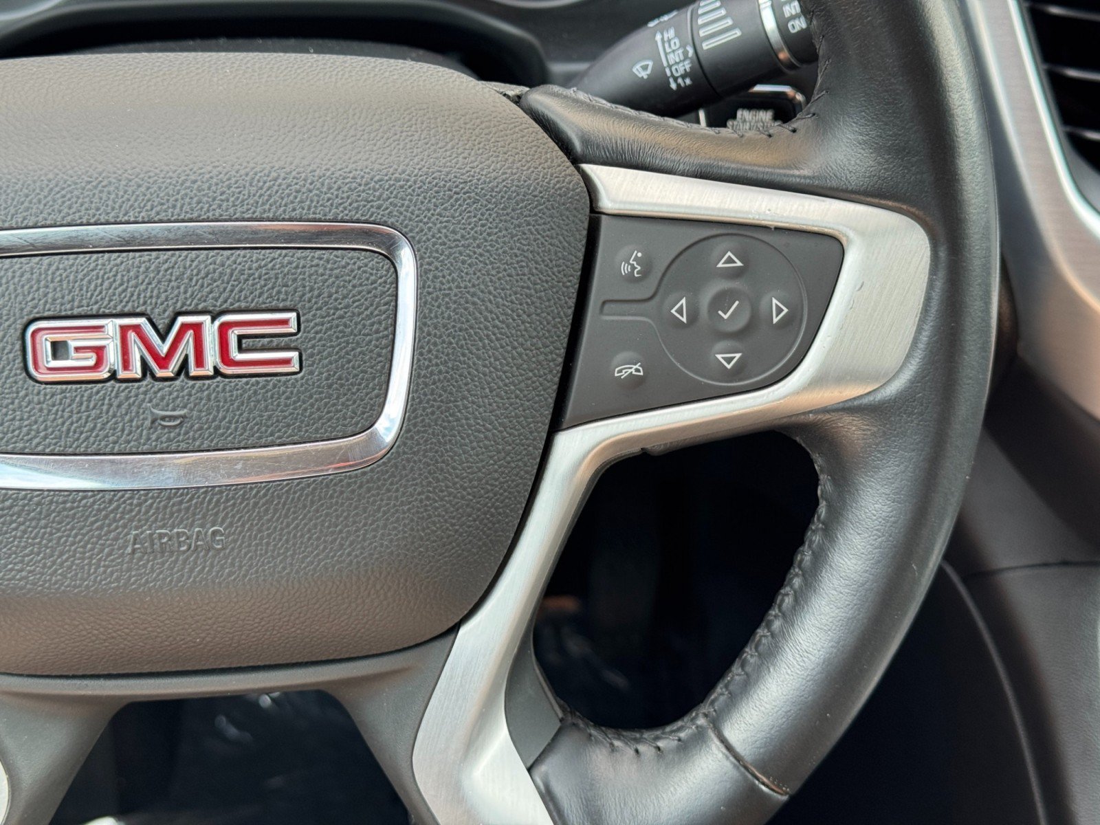 Used 2018 GMC Acadia SLE w/ Driver Alert Package I AWD/4WD image 19
