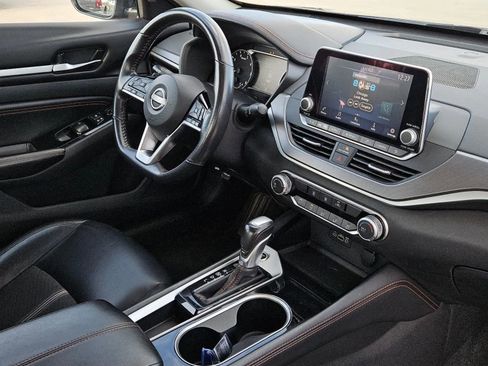 Used 2023 Nissan Altima 2.5 SR image 31