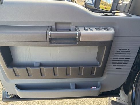 Used 2016 Ford F250 XLT w/ FX4 Off-Road Package image 13