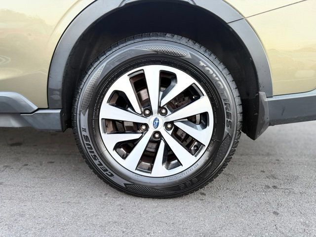 Used 2022 Subaru Outback Premium AWD/4WD image 29