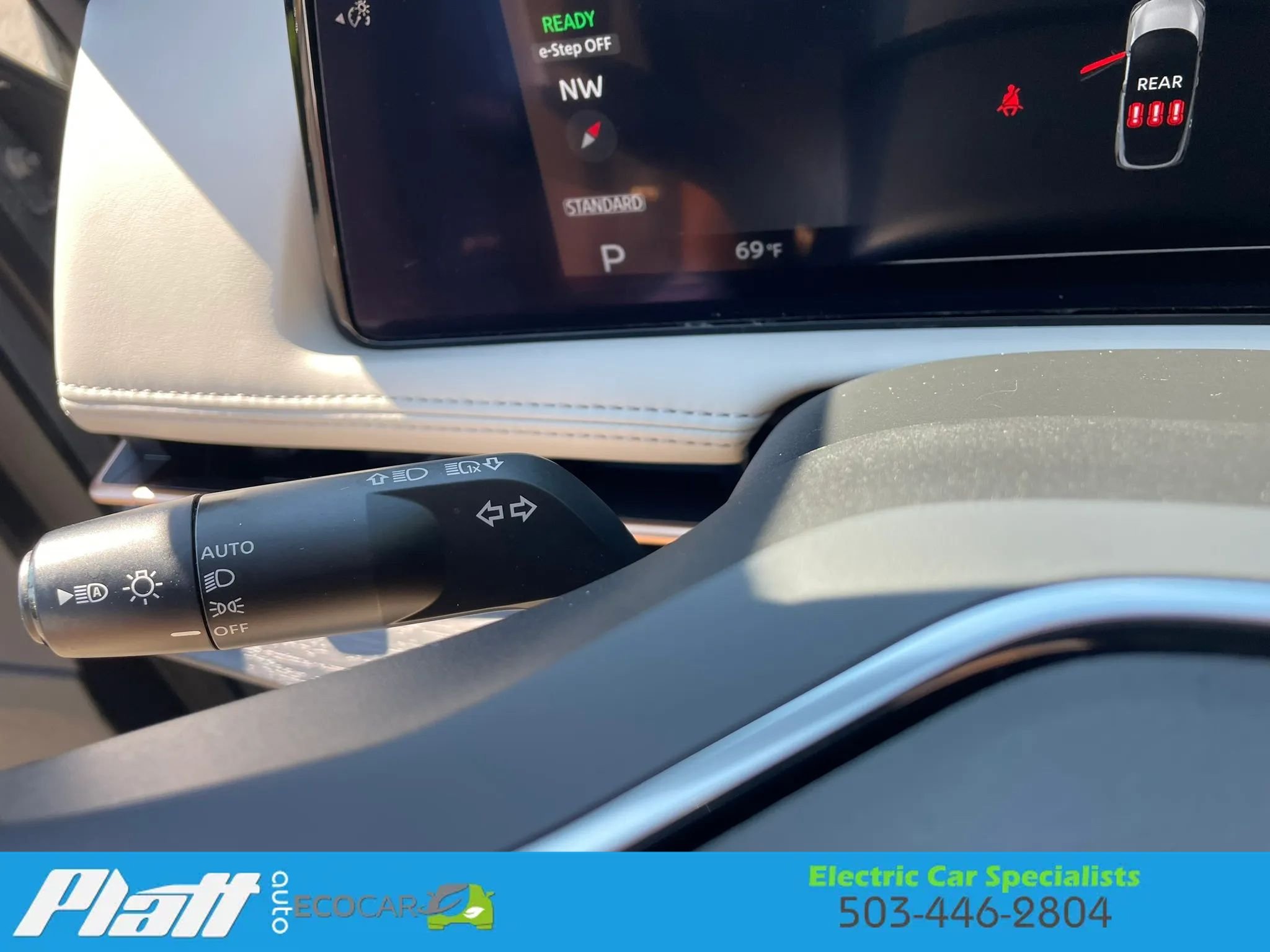 Used 2023 Nissan Ariya AWD image 27