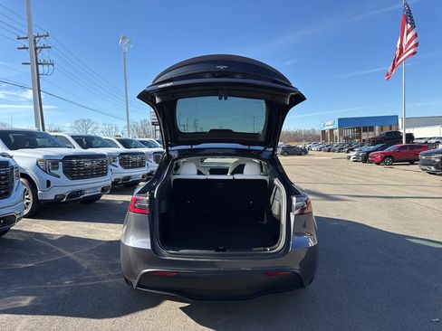 Used 2022 Tesla Model Y Performance image 29