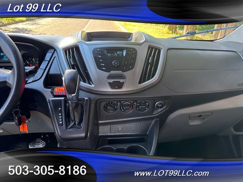 Used 2018 Ford Transit 150 XL image 18