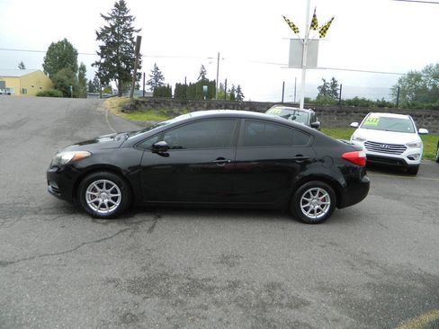 Used 2016 Kia Forte LX FWD image 5