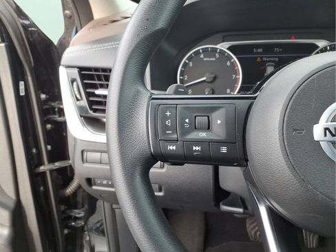 Used 2021 Nissan Rogue SV FWD image 19