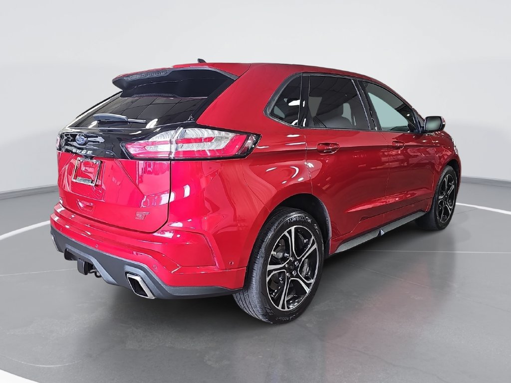 Used 2024 Ford Edge ST w/ Equipment Group 401A AWD/4WD image 3