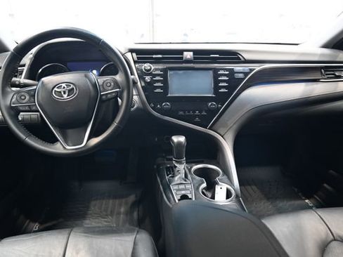 Used 2018 Toyota Camry XLE w/ Driver Assist Package FWD image 12