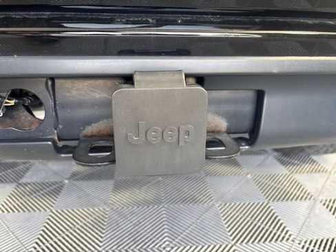 Used 2017 Jeep Grand Cherokee Limited 75th Anniversary AWD/4WD image 42