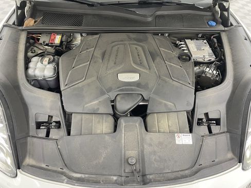 Certified 2020 Porsche Cayenne image 24