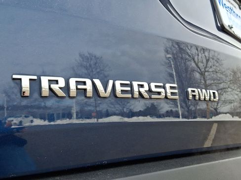 Used 2023 Chevrolet Traverse LT w/ LPO, Floor Liner Package image 32