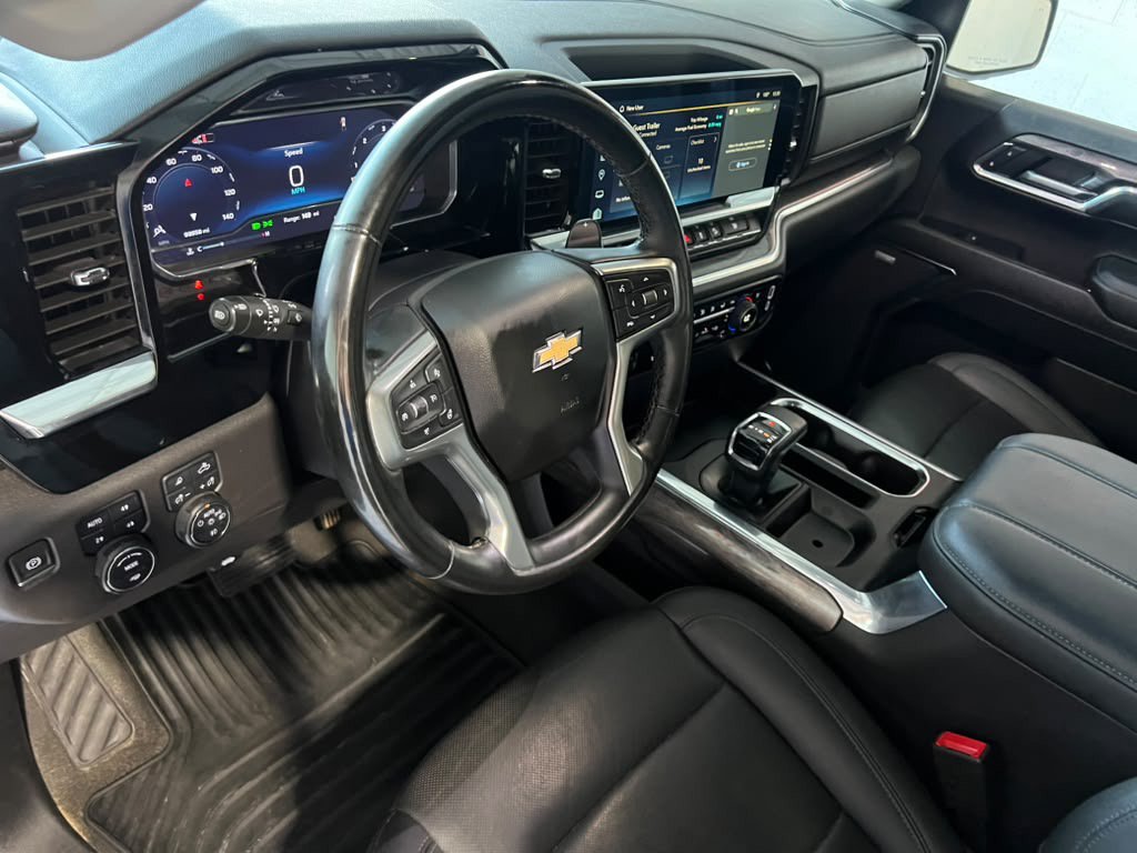 Used 2024 Chevrolet Silverado 1500 LTZ w/ Z71 Off-Road Package AWD/4WD image 18