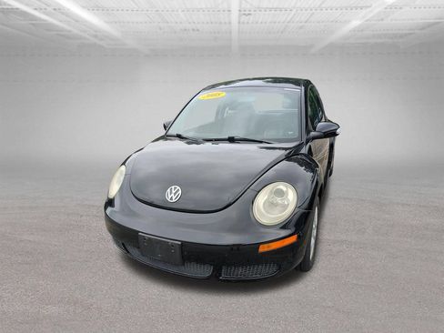 Used 2008 Volkswagen Beetle S FWD image 30