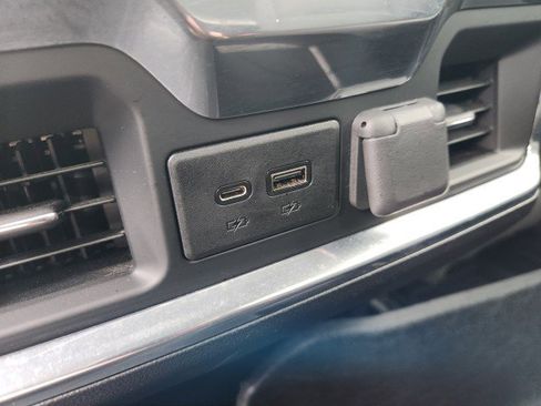 Used 2019 Chevrolet Silverado 1500 LTZ image 25