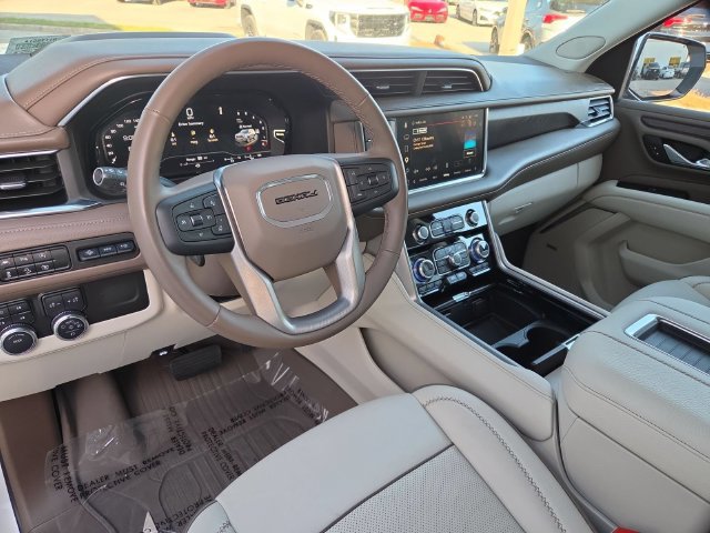 Certified 2024 GMC Yukon XL Denali AWD/4WD image 11