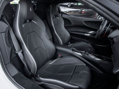 Used 2023 Ferrari SF90 Stradale image 41