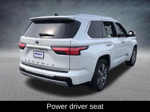 Used 2023 Toyota Sequoia Capstone image 8